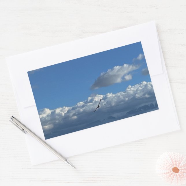 Pegatina Rectangular Un vuelo bajo las nubes (Sobre)