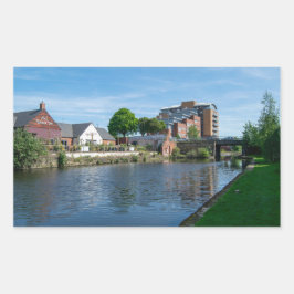 Pegatina Rectangular Wakefield Canal Side: Historic Pub and Apartments