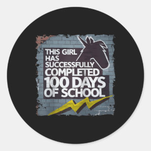 Pegatina Redonda 100 días Chicas de ropa divertida y campeón; estud