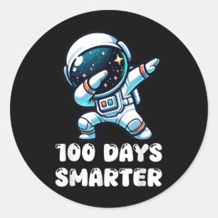 Pegatina Redonda 100 días más inteligente astronauta de dabbing 100