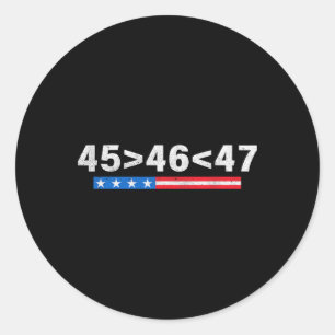 Pegatina Redonda 45 Es Mayor A 46 Graciosamente 47 Bandera Estadoun