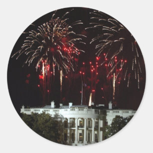 Pegatina Redonda 4 de julio fuegos artificiales sobre la Casa Blanc