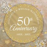 Pegatina Redonda 50.º Aniversario Boda Corazones de Amor Dorados<br><div class="desc">Diseñado para coordinar con nuestra colección de corazones dorados de 50 años. Con delicados corazones dorados. Personalice con su especial información de 50 años de oro en letras blancas de moda. Diseñado por Thisisnotme©</div>