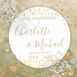 Pegatina Redonda 50° Aniversario Firma Corazones de Amor Dorados<br><div class="desc">Con delicados corazones de amor dorados y nombres de firma de guiones de oro. Personalice con sus detalles especiales de 50 años de aniversario dorado en la tipografía de oro de moda. Diseñado por Thisisnotme©</div>