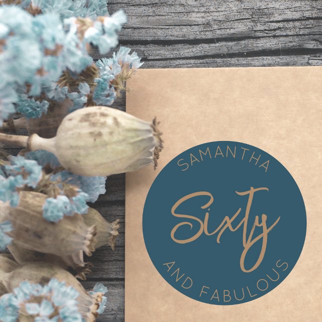 Pegatina Redonda 60.º cumpleaños 60 y fabuloso oro azul moderno (60 and fabulous sixty sticker)