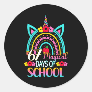 Pegatina Redonda 67 Días Mágicos De Escuela Meme Divertido Estudian