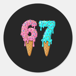 Pegatina Redonda 67 Helado Goteo Meme Seis Siete Argot Gen Alpha