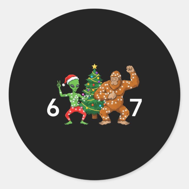 Pegatina Redonda 6 7 Meme Christmas Alien Sasquatch Six Seven Fun  (Anverso)