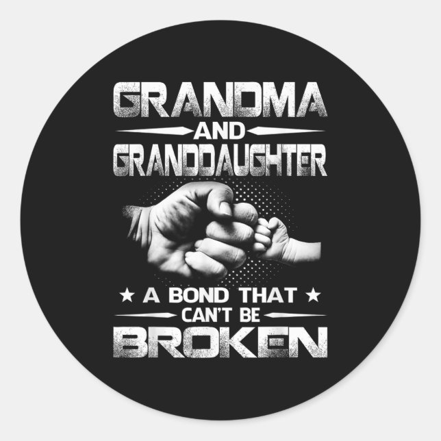 Pegatina Redonda Abuela y nieta un bono que no será hermano (Anverso)