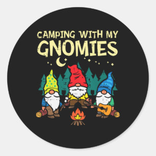 Pegatina Redonda Acampando con mis Gnomies Divertidos Gnomos Campis