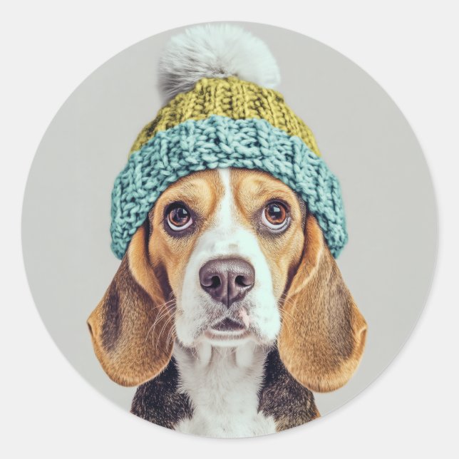 Pegatina Redonda Acogedor beagle en un Gorra de invierno (Anverso)