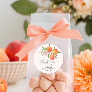 Pegatina Redonda Agradecimiento para Baby Shower Little Peach Is On