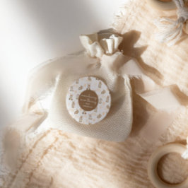 Pegatina Redonda Algunos conejitos están en el camino hacia el Baby