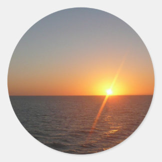Pegatina Redonda Amanecer en el Mar III Océano Atlántico