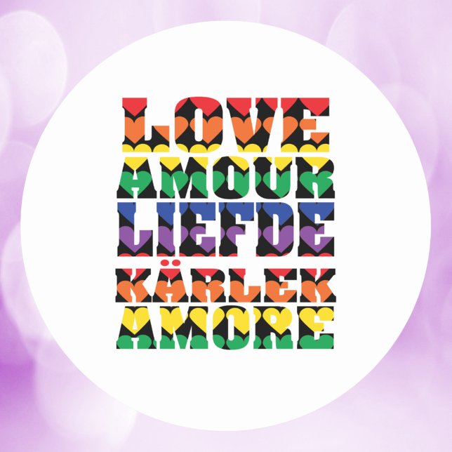 Pegatina Redonda Amar muchos idiomas Corazón arcoiris (A sticker that says love in a variety of languages with colorful hearts)