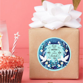 Pegatina Redonda Amar unos a otros palomas azules y blancas