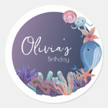 Animales bajo el nacimiento del mar