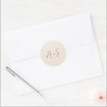 Pegatina Redonda Antonia Earthy Neutrals Elegant Wedding<br><div class="desc">Elegantes pegatinas de boda con un diseño sencillo con tu monograma en letra de guión.</div>