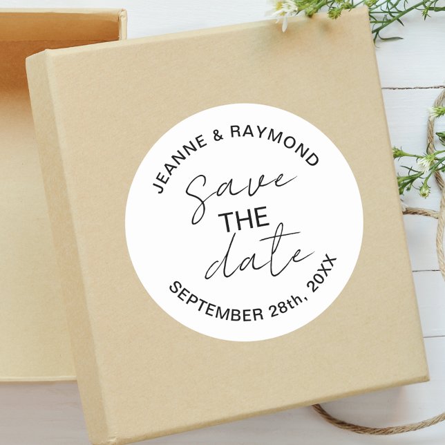 Pegatina Redonda Anuncio de boda Editable moderno para guardar la f (Editable modern save the date sticker adds personalized style to wedding announcements.)