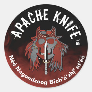 Pegatina Redonda Apache Kinfe ®️ ™️ Luchamos Contra El Mal. Pegatin