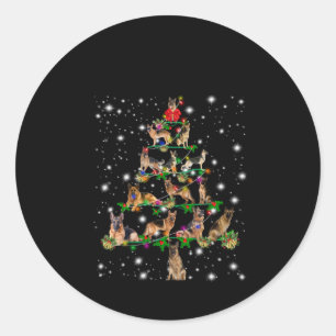Pegatina Redonda Árbol alemán de Navidad cubierto por linterna