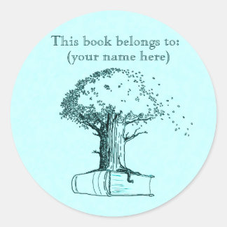 Pegatina Redonda Árbol y libro, azul claro