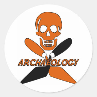 Pegatina Redonda Arqueología de los trowels de cráneo y cruzados