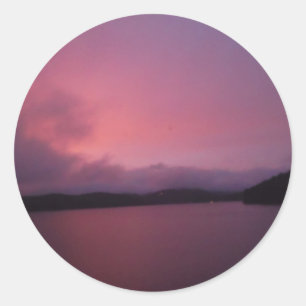 Pegatina Redonda Atardecer morado en el lago Arrowhead