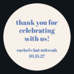 Pegatina Redonda Audaz Personalizado de Marfil Azul Cute Bat Mitzva<br><div class="desc">Tipografía audaz Personalizado marfil azul Cute Bat Mitzvah Gracias Pegatina redondo clásico</div>