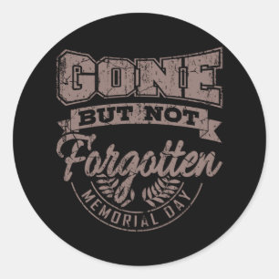 Pegatina Redonda AUNQUE NO OLVIDÓ EL Día de los Veteranos en Memori