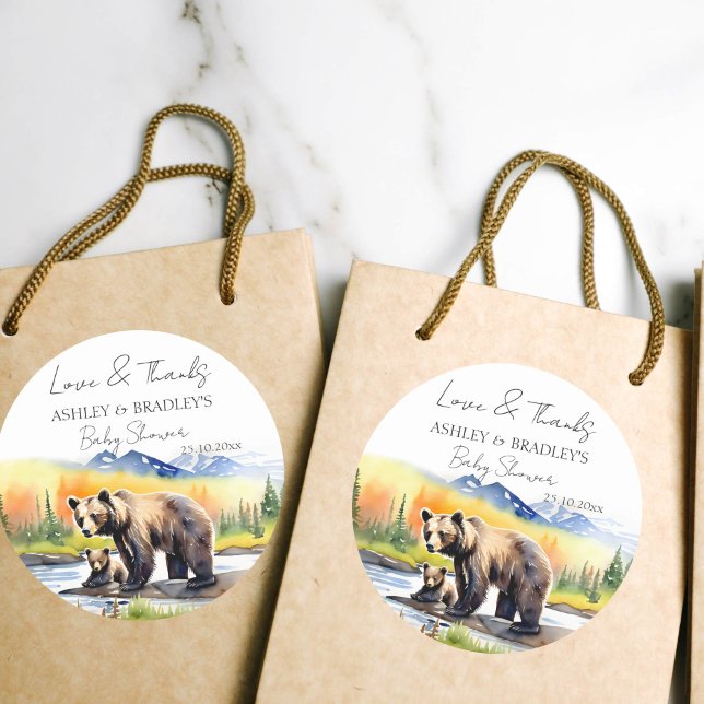 Pegatina Redonda Aventura espera ducha de bebé gracias favores (Adventure awaits national parks themed baby shower favor gift thank you stickers bear cub mam bear )