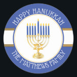 Pegatina Redonda Azul | Gold Menorah Happy Hanukkah Classic Round<br><div class="desc">Menorah de oro y plata con velas azules y doradas Estrella de David "Happy Hanukkah" diseño original de Holiday Hearts Designs (todos los derechos reservados).</div>