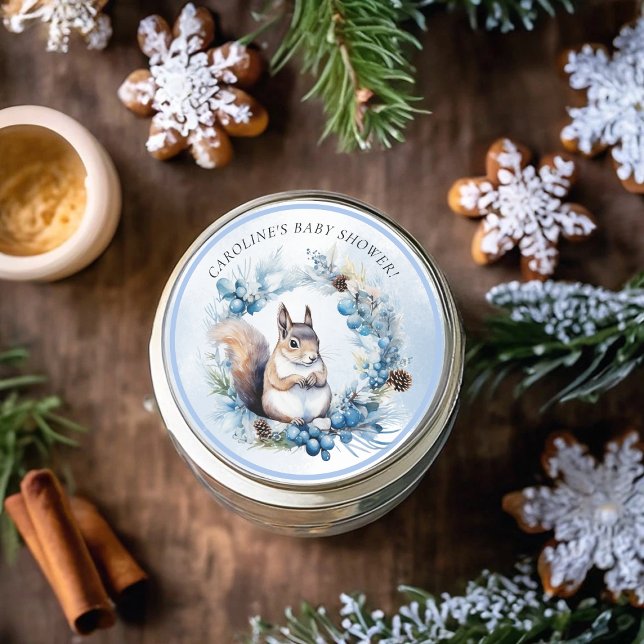 Pegatina Redonda Baby Shower de acuarela de la ardilla de invierno (Winter Squirrel Watercolor Baby Shower Classic Round Sticker)