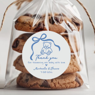 Pegatina Redonda Baby Shower de Blue Hand Drawle Doodle Bow y Teddy