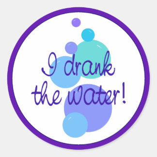 Pegatina Redonda Bajé el agua