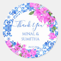 Baldosas azules y buganvillas elegantes gracias