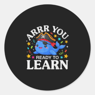 Pegatina Redonda Ballena divertida arrr lista para aprender profeso