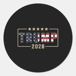 Pegatina Redonda Bandera de Trump en la camiseta de 2028