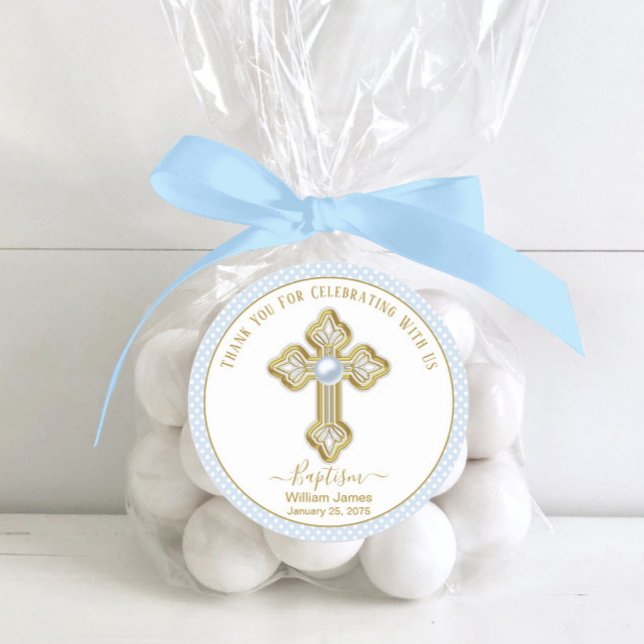 Pegatina Redonda Baptismo de Baby Blue Gold Boy (Boy baptism favor stickers with pretty gold cross on a baby blue polka dot background. )