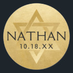 Pegatina Redonda Bar Mitzvah de Oro Bat Mitzvah Estrella de David N<br><div class="desc">Pegatinas elegantes modernas clásicas de bar mitzvah con nombre personalizado, fecha y Estrella de David. Estas pegatinas de etiqueta de favor de bar mitzvah con estilo dan un aspecto clásico como sellos de sobre, o en proyectos de decoración de fiestas de bar y bat mitzvah DIY. • • • Haga clic en...</div>