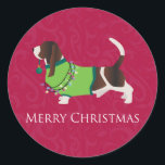 Pegatina Redonda Basset Hound Merry Christmas Design<br><div class="desc">Esta silueta también puede representar: Basset,  Basset Hound,  Blue Gascony,  Artesian Normand,  Alpine Dachsbracke,  Basset des Alpes,  Alpine Basset Hound,  Lancashire Heeler,  Ormduk Terrier,  Ormduk Heeler,  Westphalian Hound,  Westfalian Basset,  Sueño Sueco,  Teckel,  Hound</div>