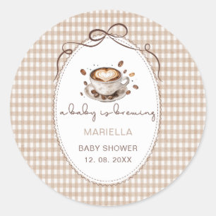 Pegatina Redonda Bebé acuarela está preparando café baby shower