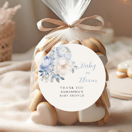 Pegatina Redonda Bebé Azul En Bloom Floral Boy Baby Shower