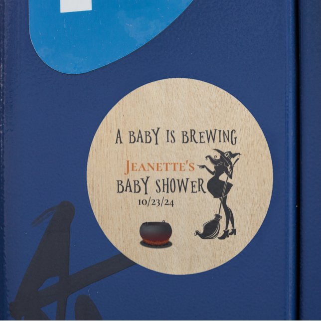 Pegatina Redonda Bebé de Baby Shower Halloween Breaking Witch (Subido por el creador)