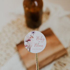 Pegatina Redonda Bebé en el Baby Shower de Bloom
