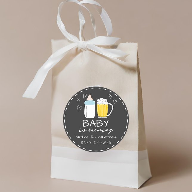 Pegatina Redonda Bebé está preparando Baby Shower de vidrio de cerv (Subido por el creador)