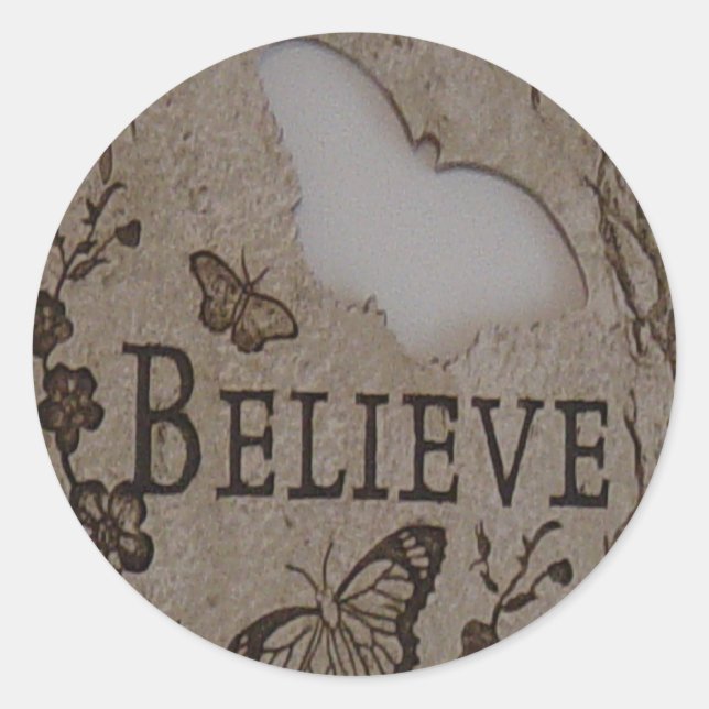 PEGATINA REDONDA BELIEVE (Anverso)