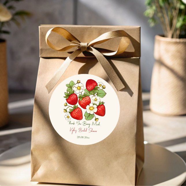 Pegatina Redonda Berry dulce fruta fresa ducha de novia favor (Berry sweet fruit summer strawberry bridal shower thank you favor stickers strawberry stickers)