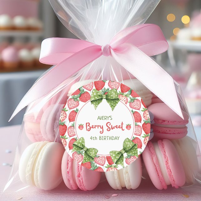 Pegatina Redonda Berry Sweet 4th Birthday Strawberry Party  (Subido por el creador)