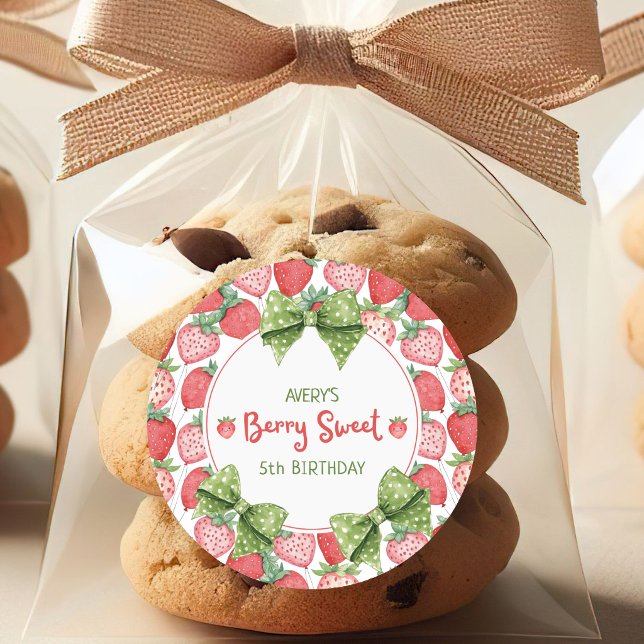 Pegatina Redonda Berry Sweet 5th Birthday Strawberry Party  (Subido por el creador)